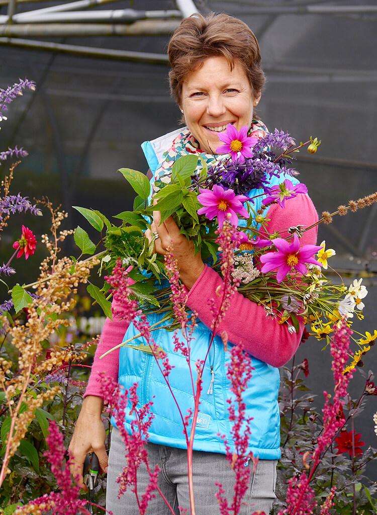 Contact Lowick Design & Gardening Gill Gardner
